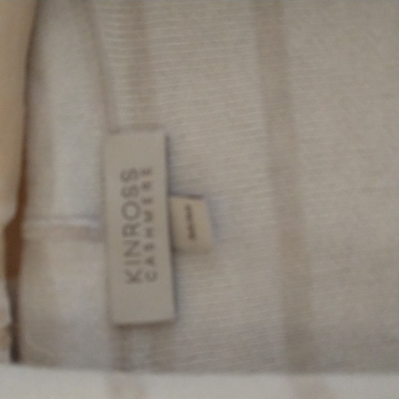 Kinross Cashmere Blend Cardigan - Picture 5 of 7